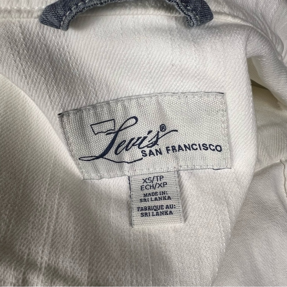 Levi’s San Francisco fitted white denim jacket. - Picture 8 of 11